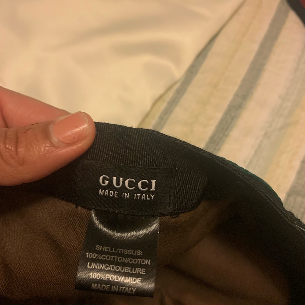 A Authentic Gucci hat no longer need it